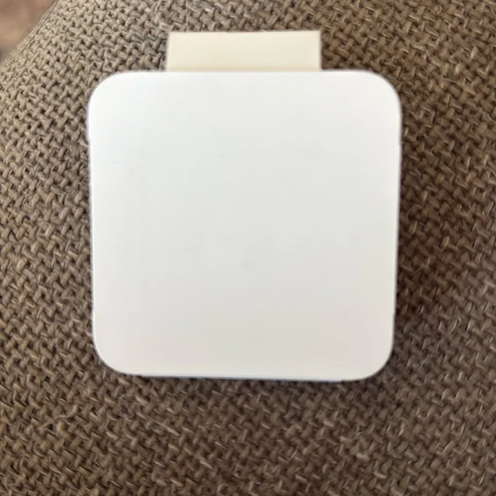NIB Apple White Wired Earbuds